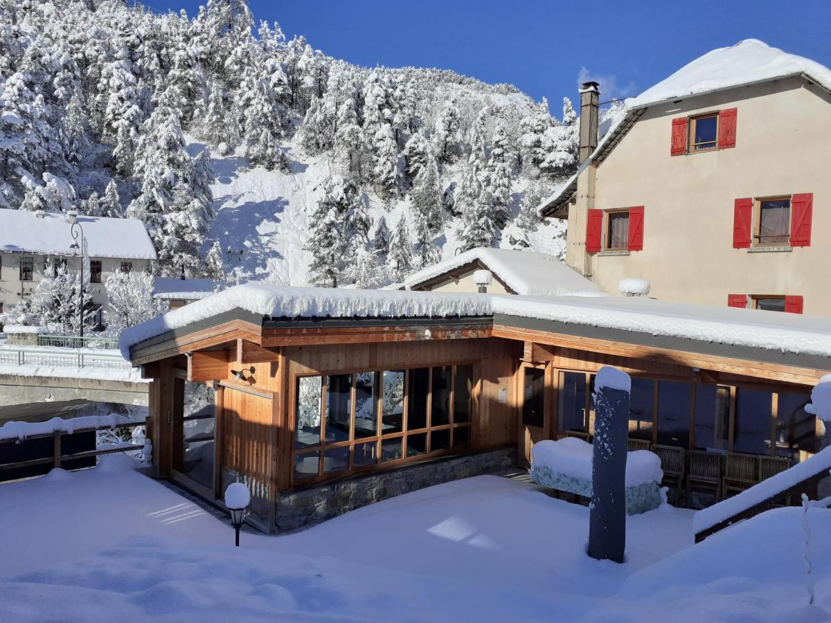 Auberge Du Bachelard Uvernet-Fours Exterior foto